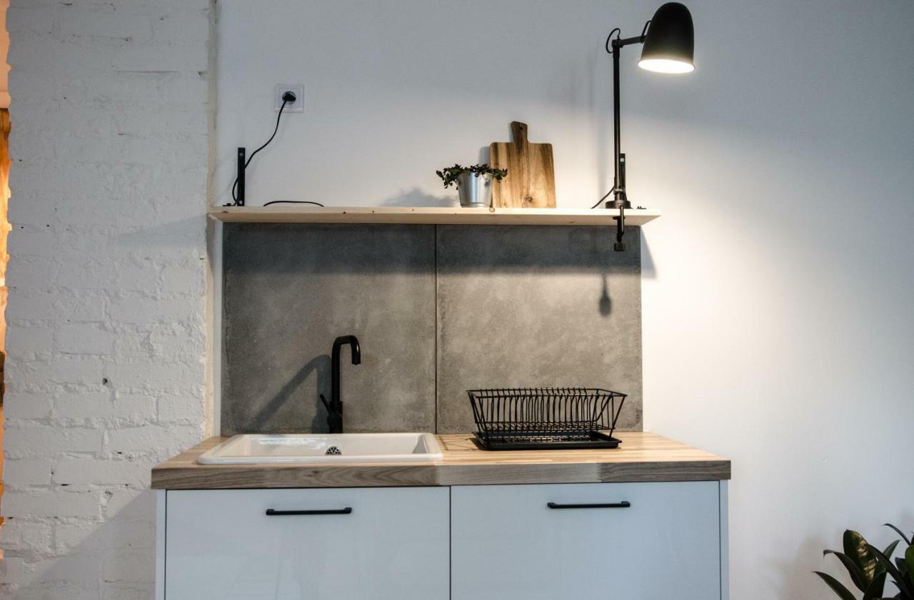 Appartement Frankenstein Girl à Liepāja Extérieur photo